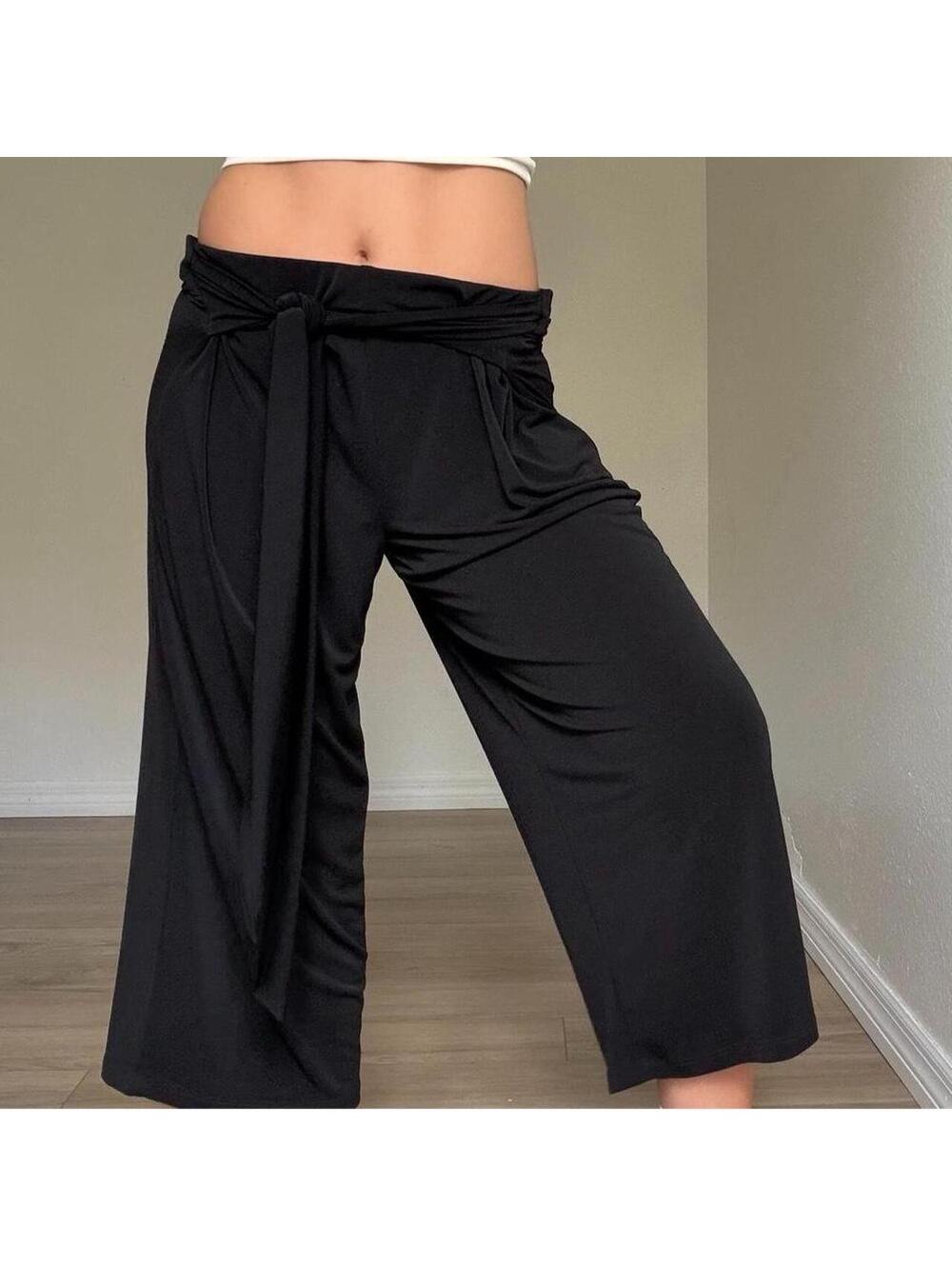 Y2K CHIC COQUETTE CAPRIS